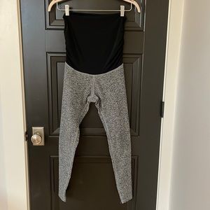 Beyond Yoga Maternity Leggings, spacedye grey, size M